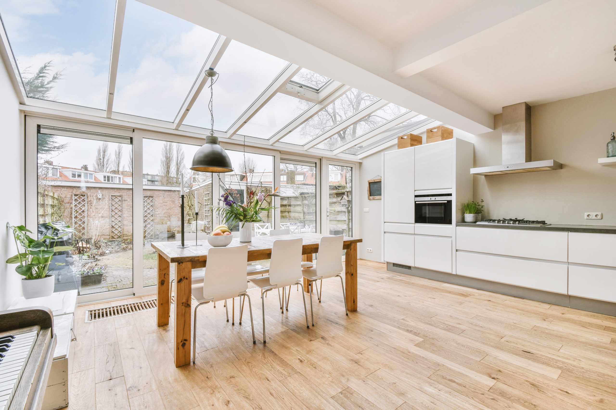 Open plan of kitchen with dining area